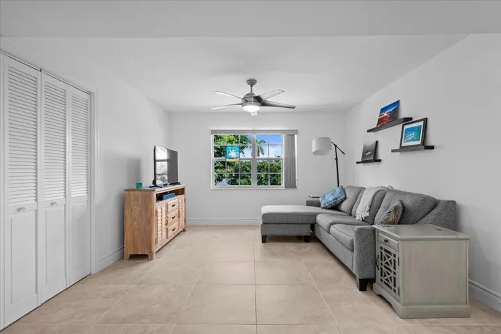 09-LUX_5607 - Copy