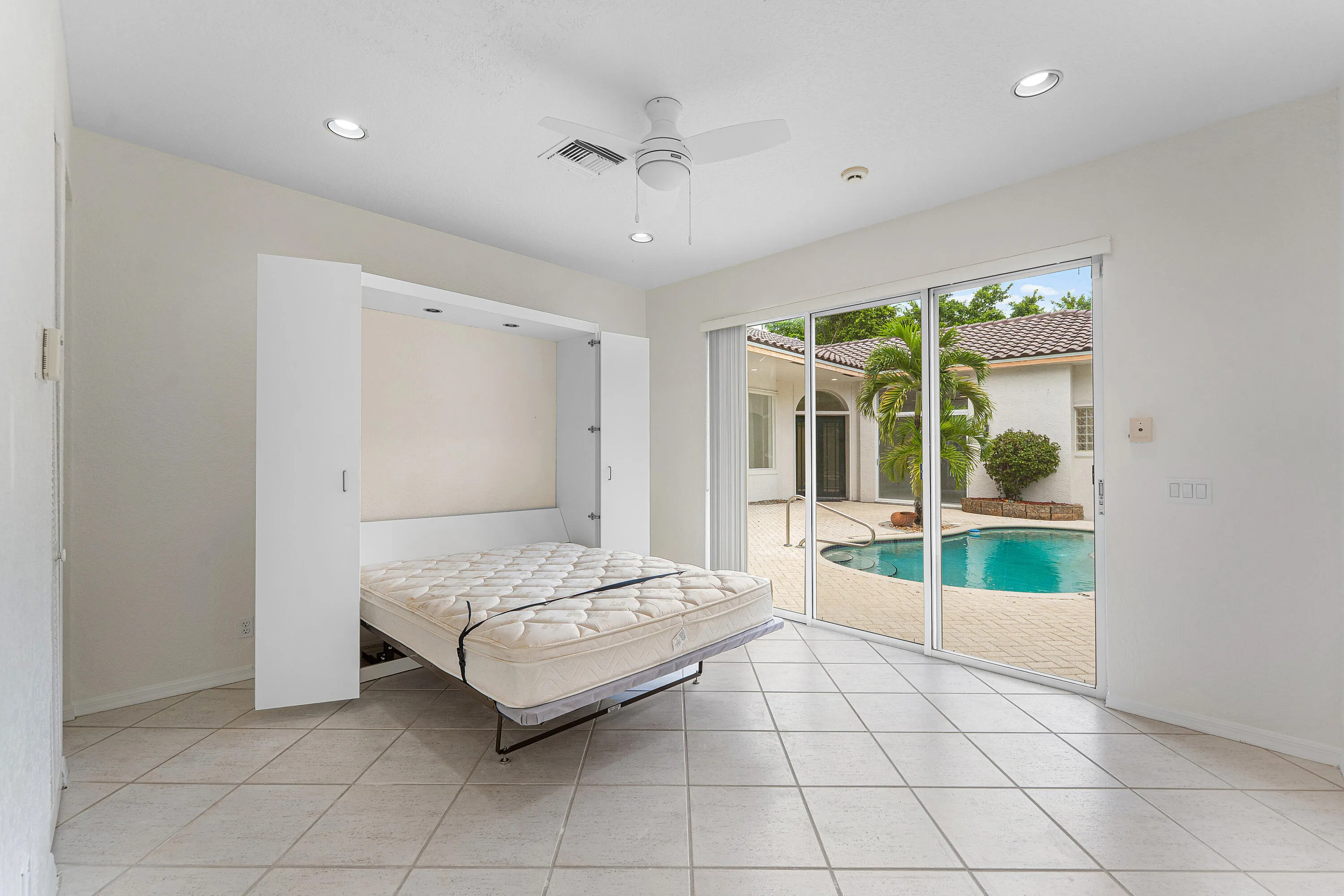 Guest House Has Murphy Bed