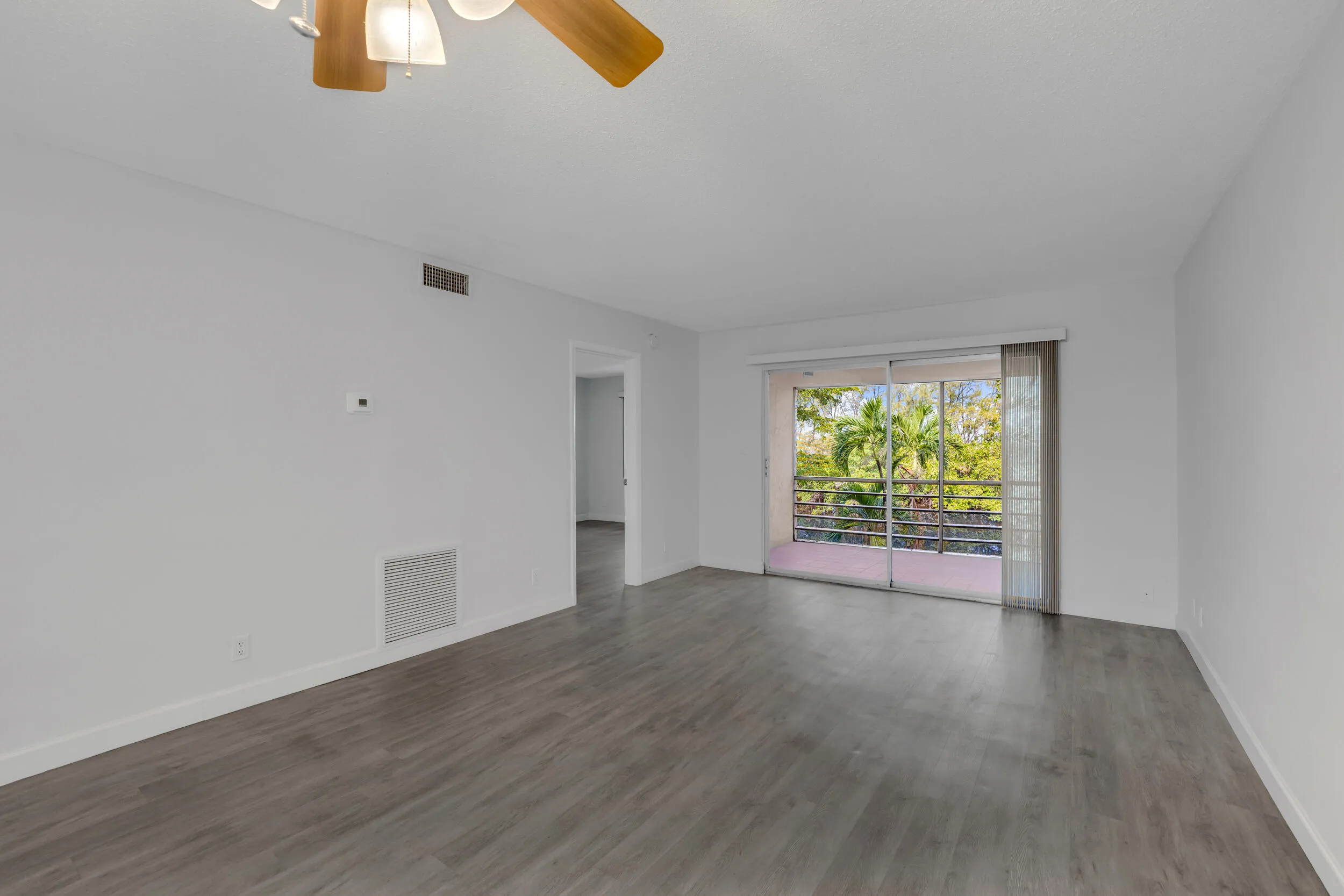 1400 NE 57th St-Fort Lauderdale #304 Nat