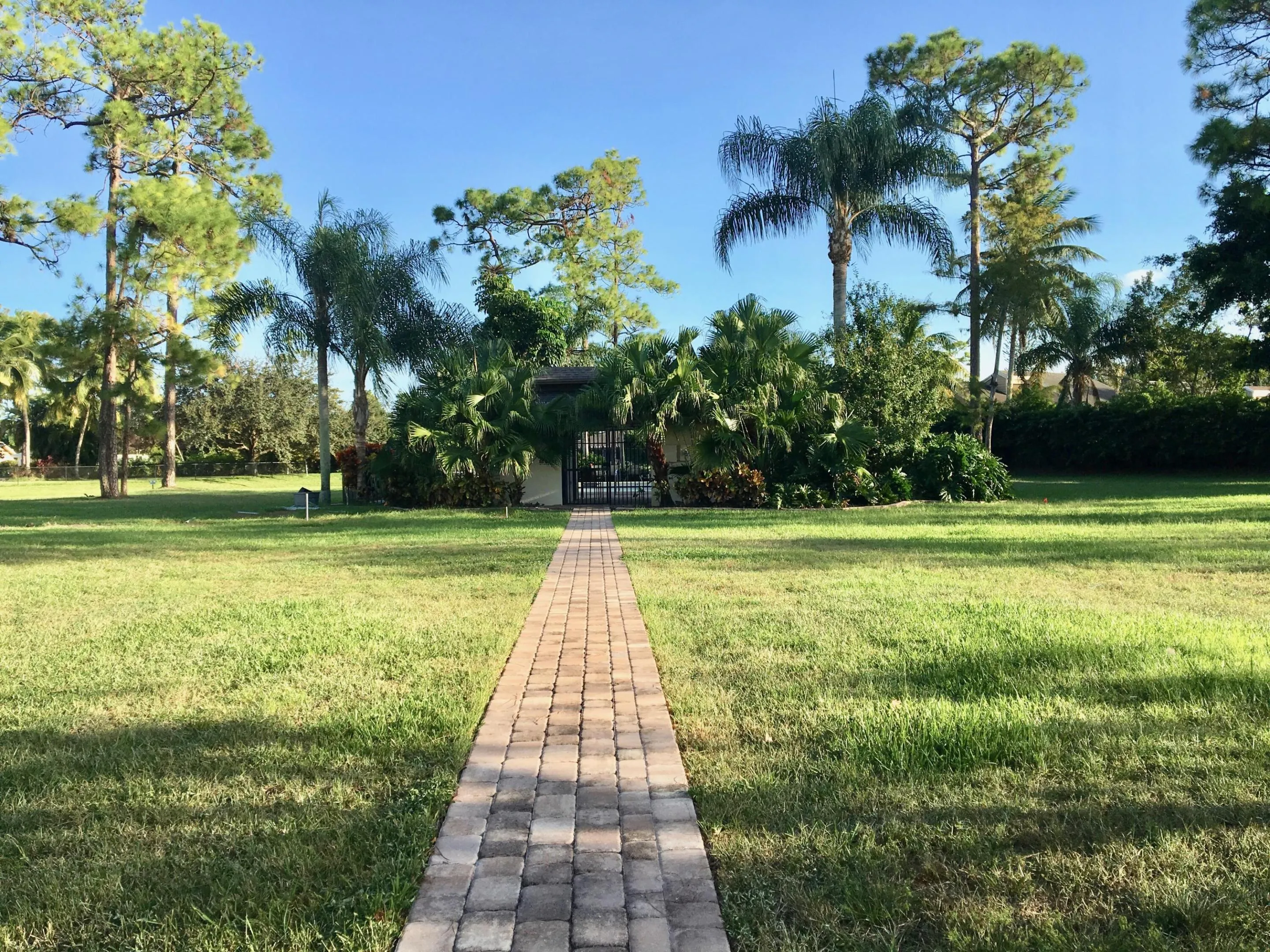 POOL ENTRY