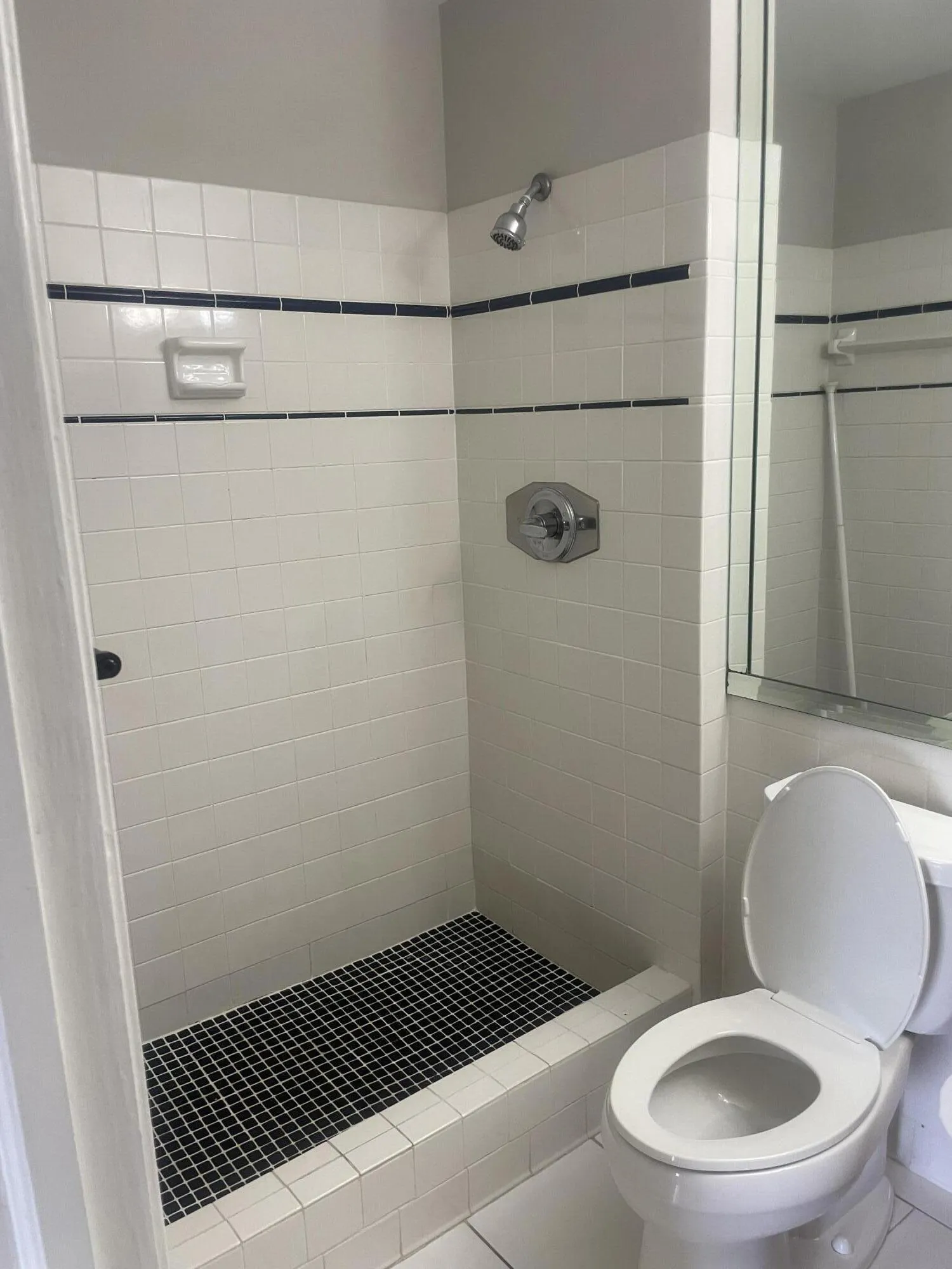 170 Cypress Club Drive 2nd bath
