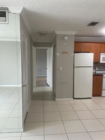 170 Cypress Club Drive hallway