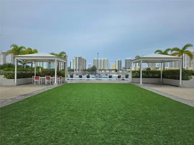 Photo 32