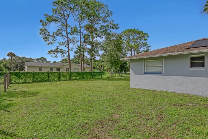 sideyardfenced