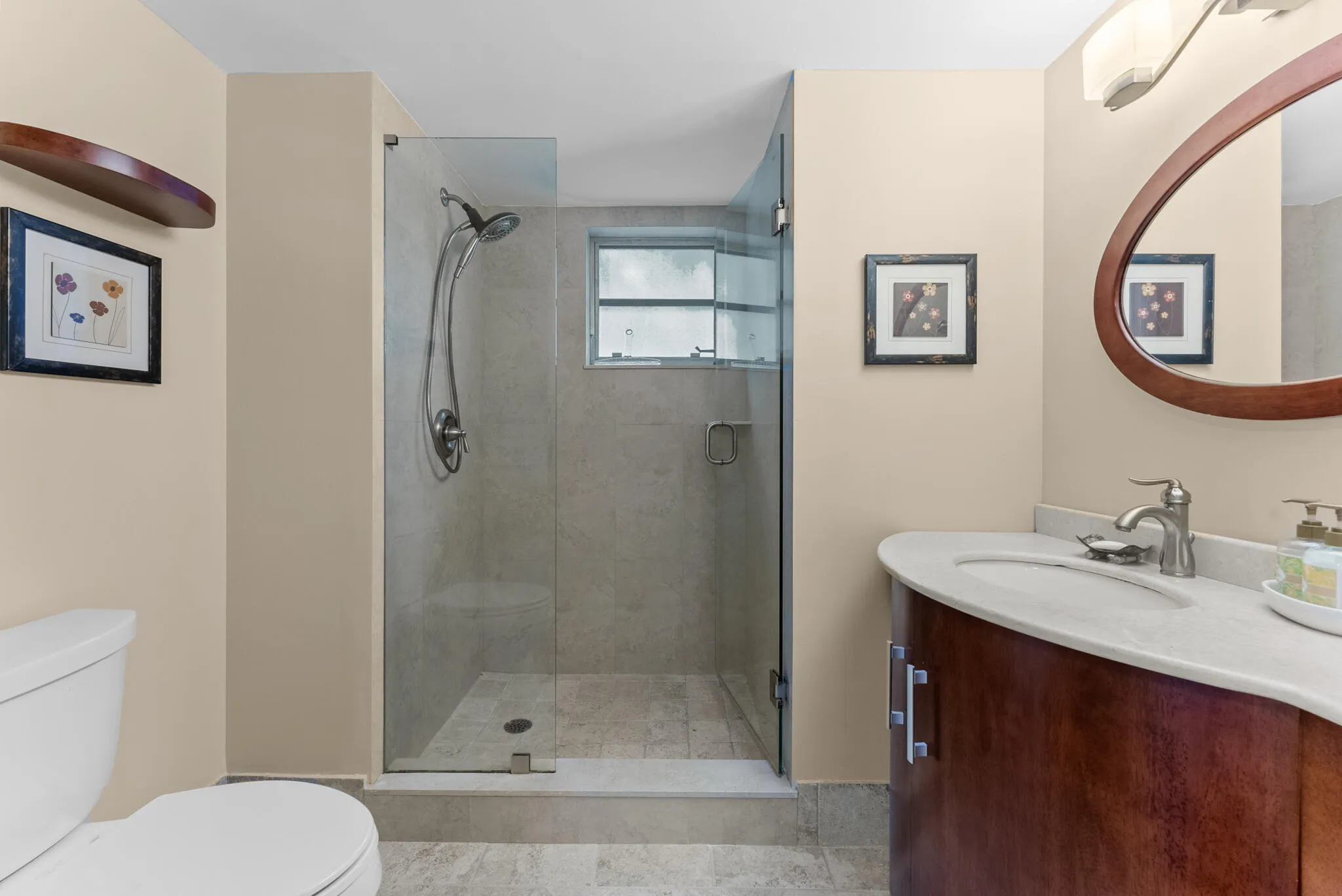 2nd Bathroom