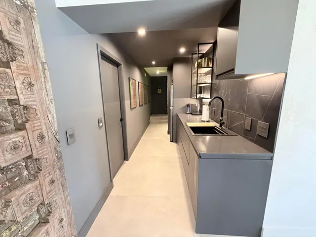 Wet bar