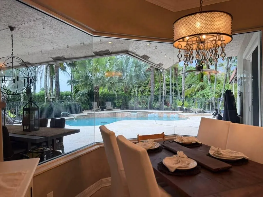 Breakfast nook view