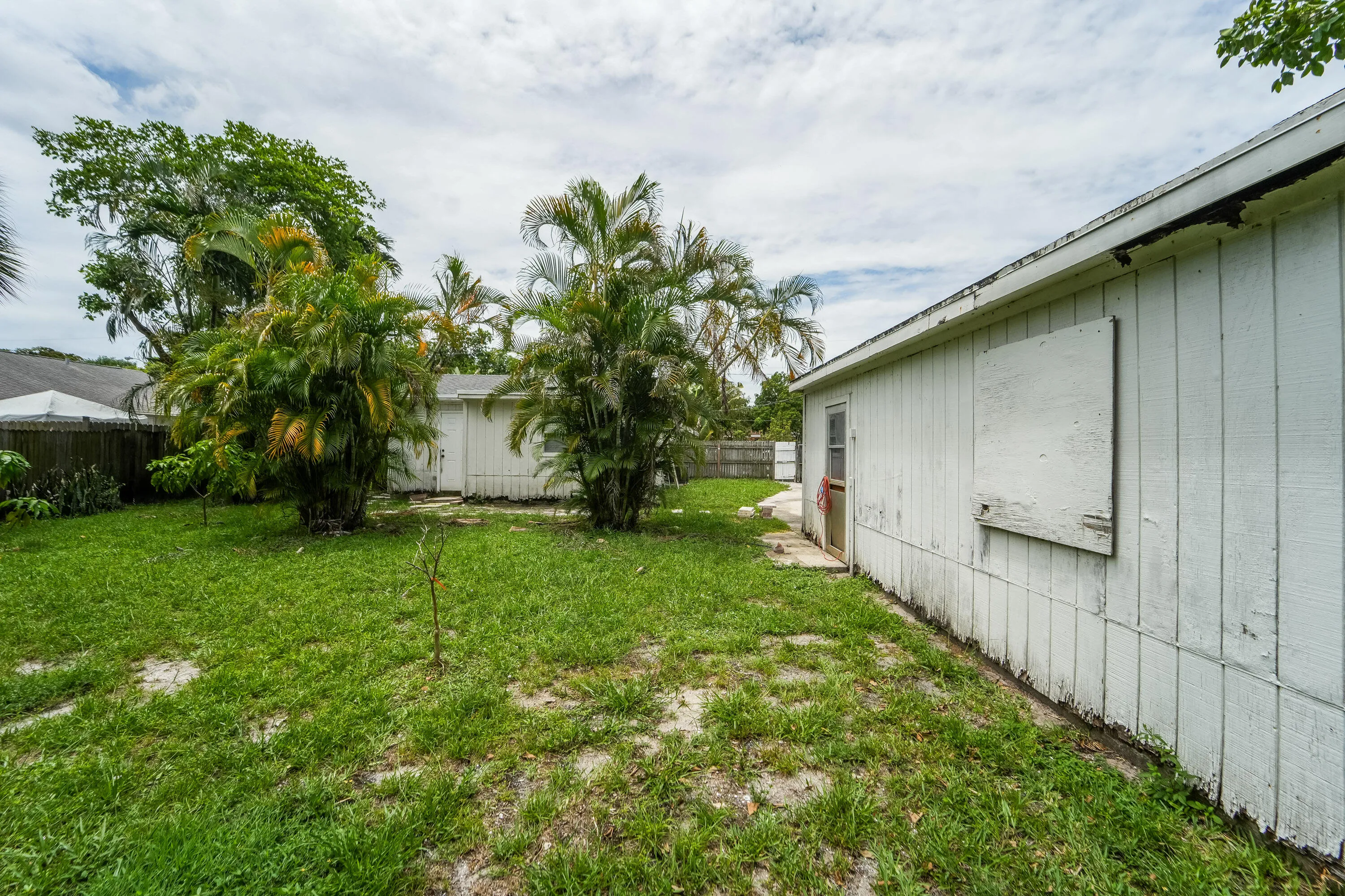 1007CharlesstreetWPB-7