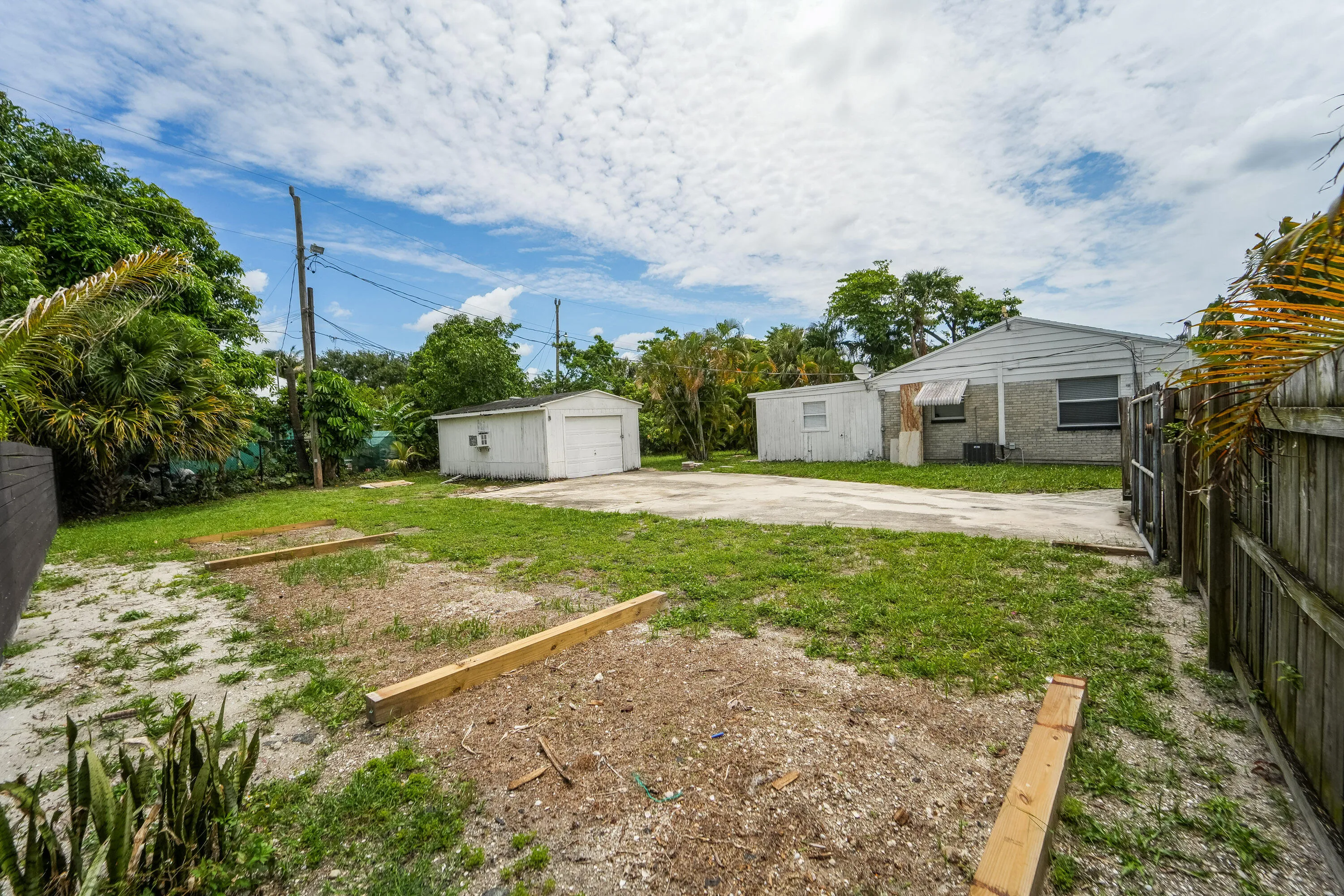 1007CharlesstreetWPB-12