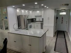 REMODELED KITCHEN!