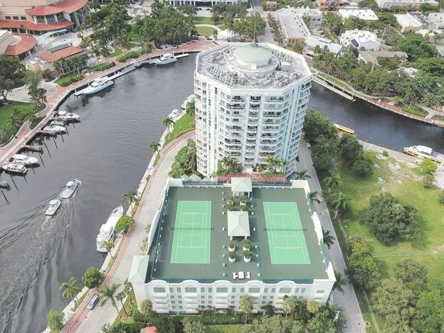 Tennis & Pickleball Courts