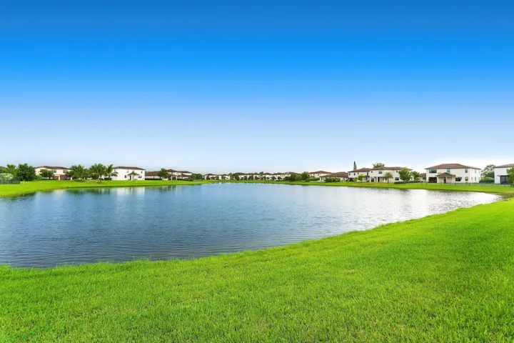 045-3196StrengLane-RoyalPalmBeach-FL-334