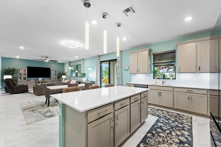 023-3196StrengLane-RoyalPalmBeach-FL-334