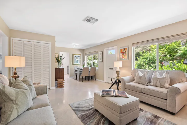 Mullins-1619 SW 8th Ave -10