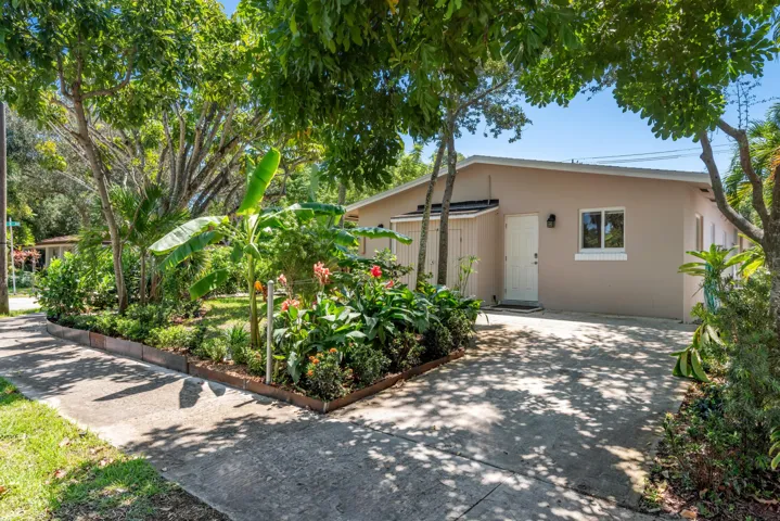 Mullins-1619 SW 8th Ave -3