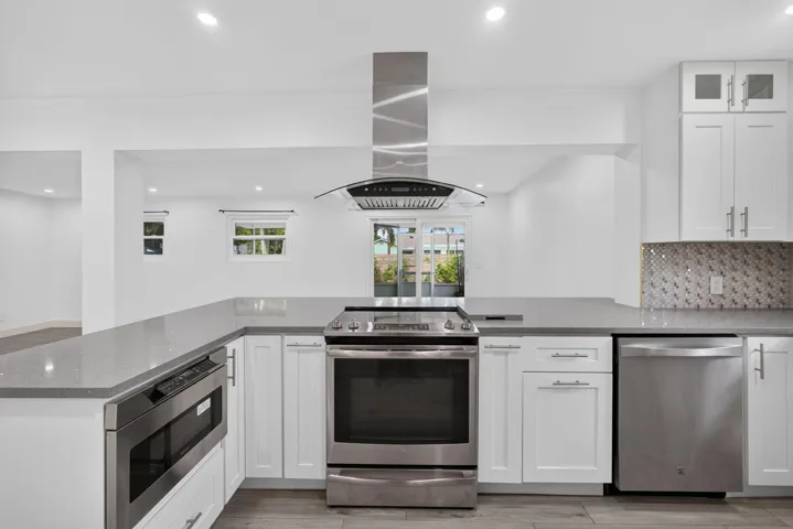 Kitchen 4