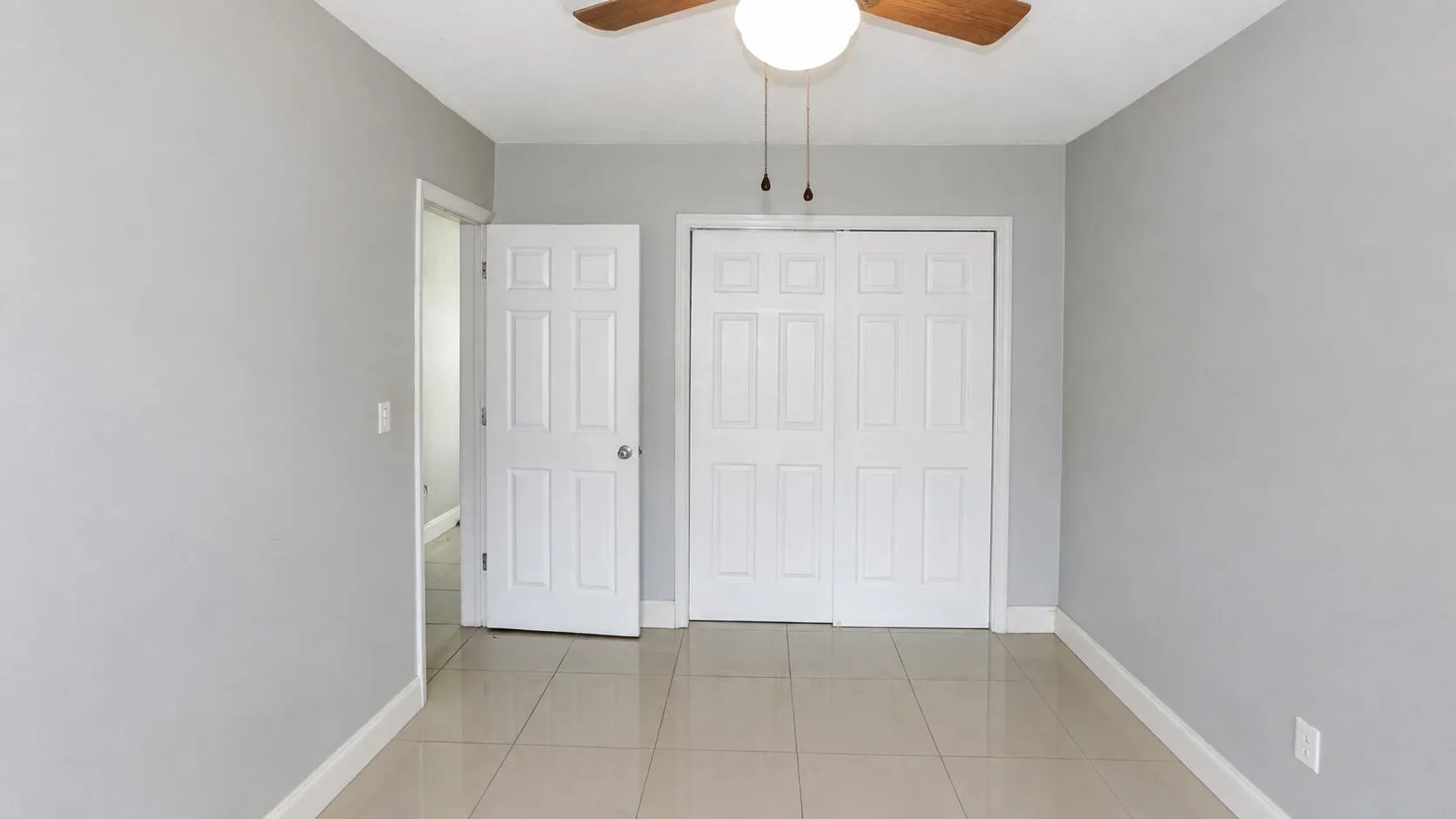 Primary Bedroom (2)