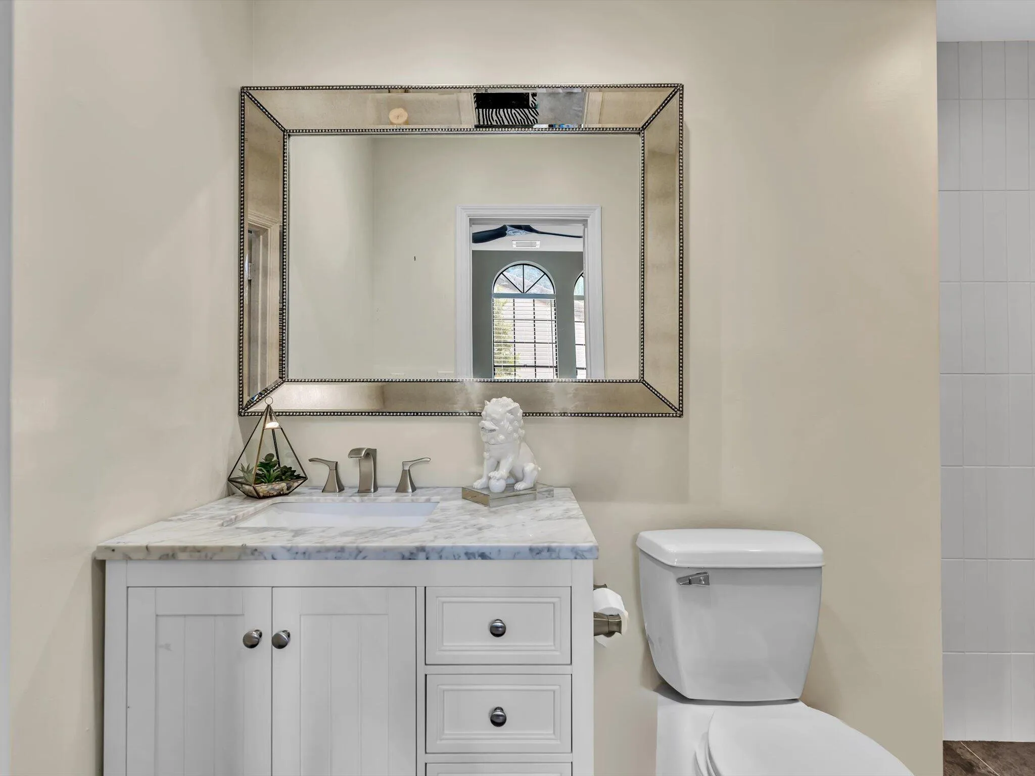 1st Floor Bath