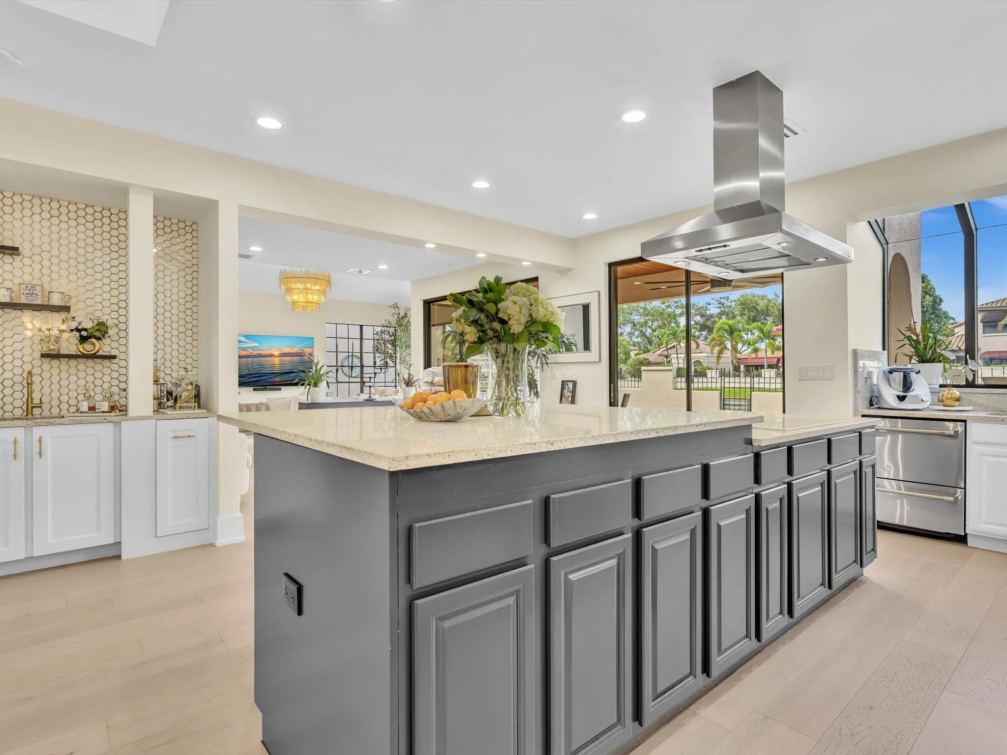 Wrap Around Island Storage
