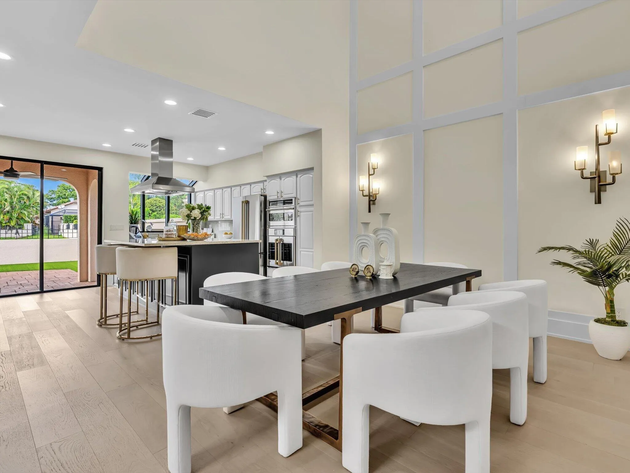 Flowing Living Space