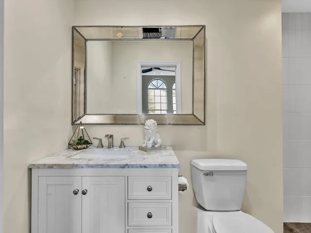 1st Floor Bath