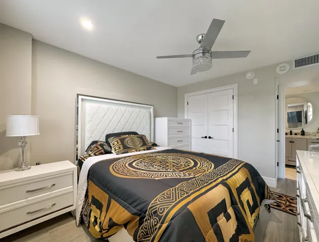 2000 S Ocean Blvd. Cayla Interior Photos