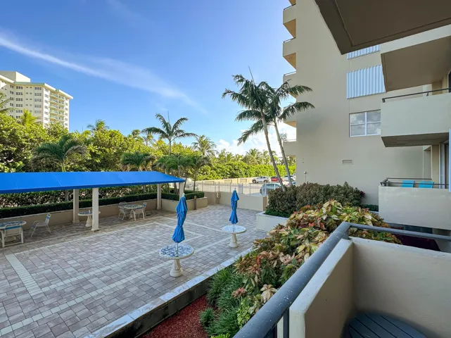 2000 S Ocean Blvd. Cayla Interior Photos