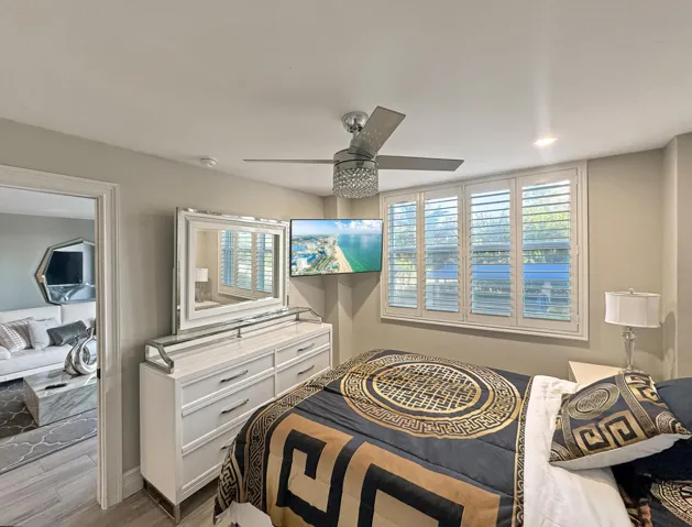 2000 S Ocean Blvd. Cayla Interior Photos