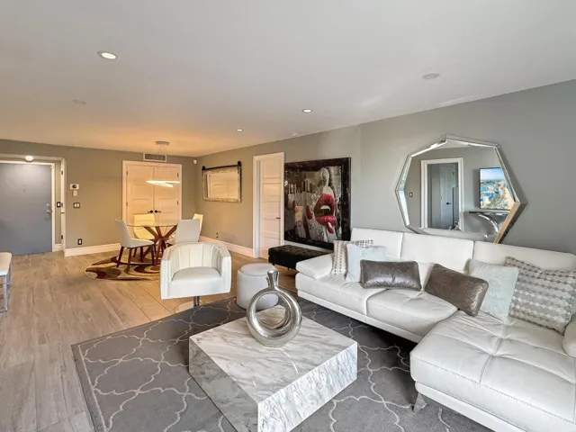 2000 S Ocean Blvd. Cayla Interior Photos