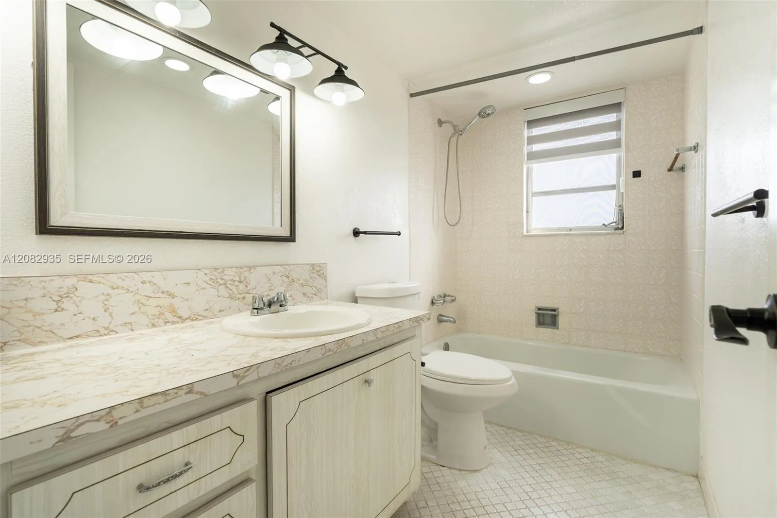 2nd Bathroom