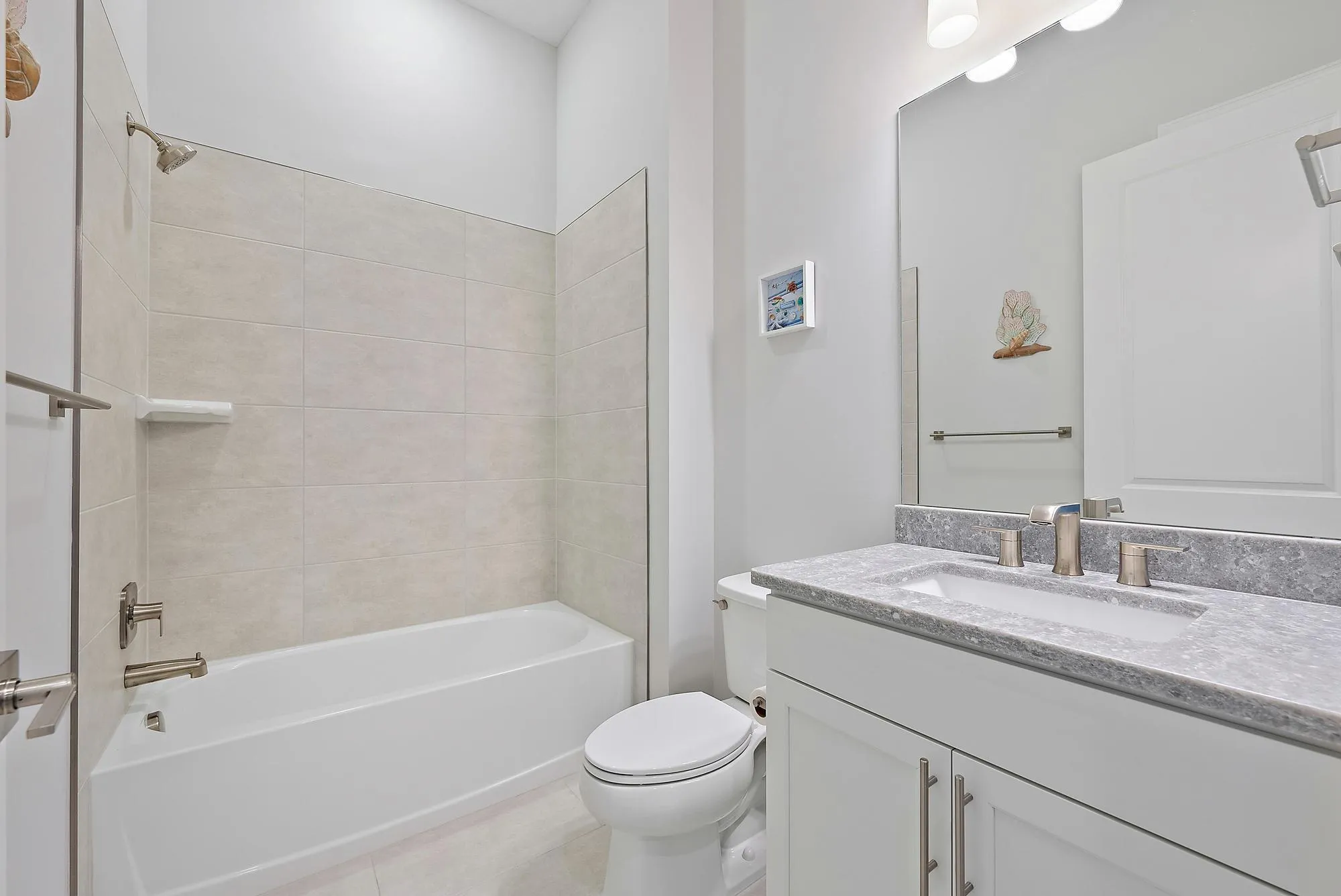 2nd Full Bathroom