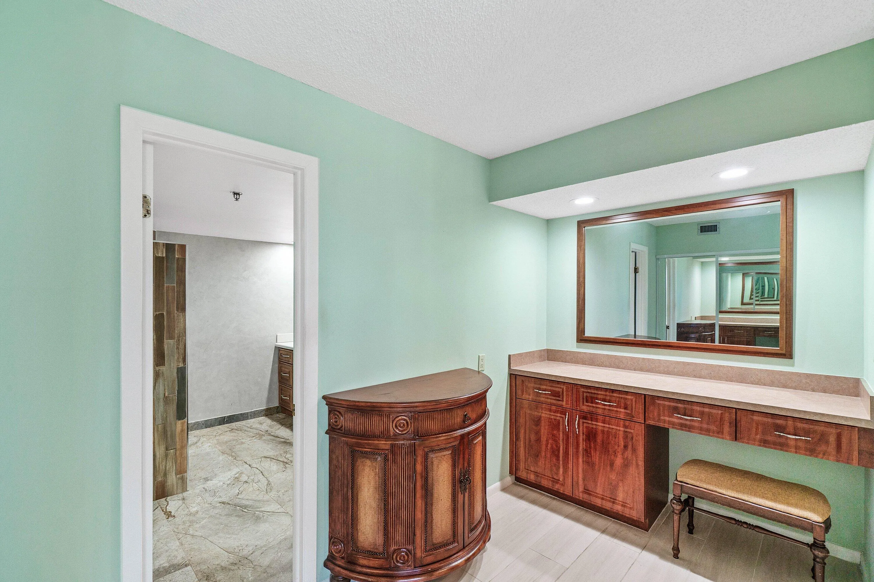 Dressing Area