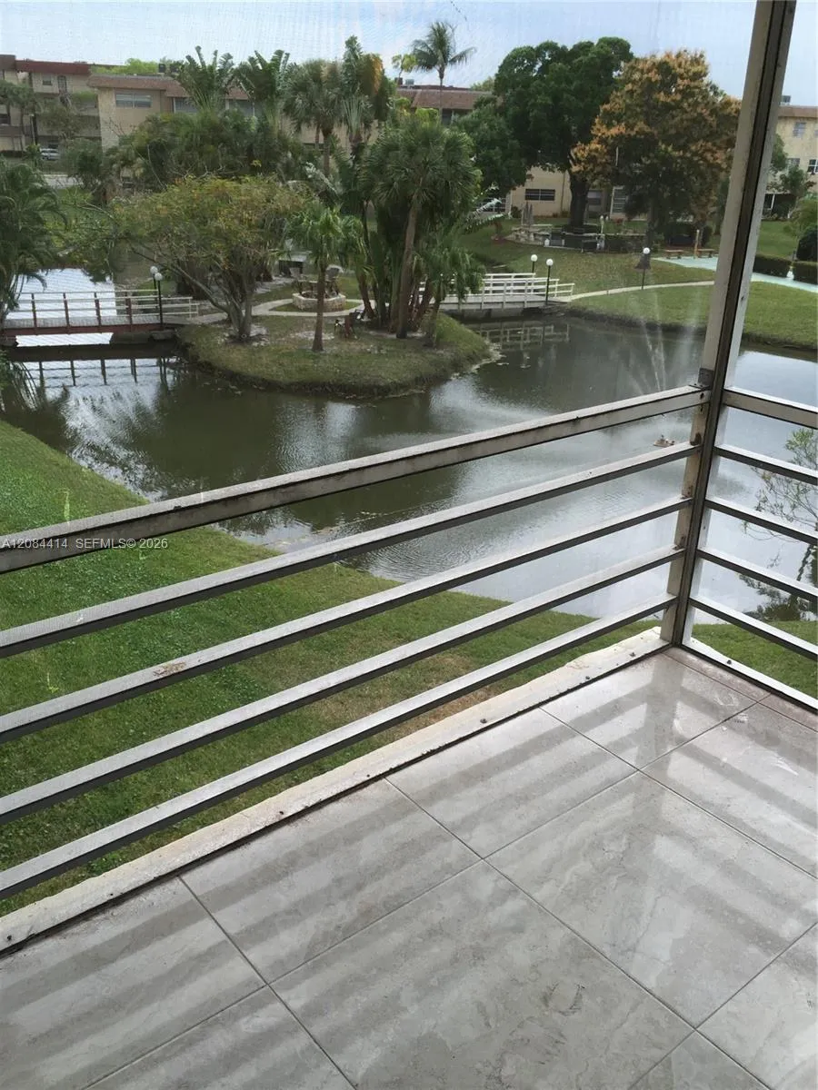Photo 52