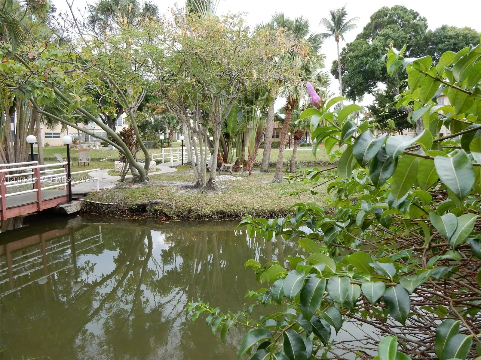 Photo 32