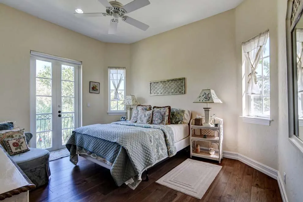 1054 Melaleuca Rd (22)