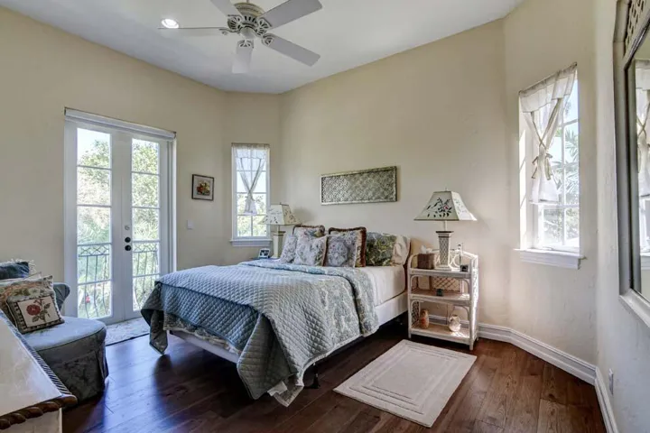 1054 Melaleuca Rd (22)