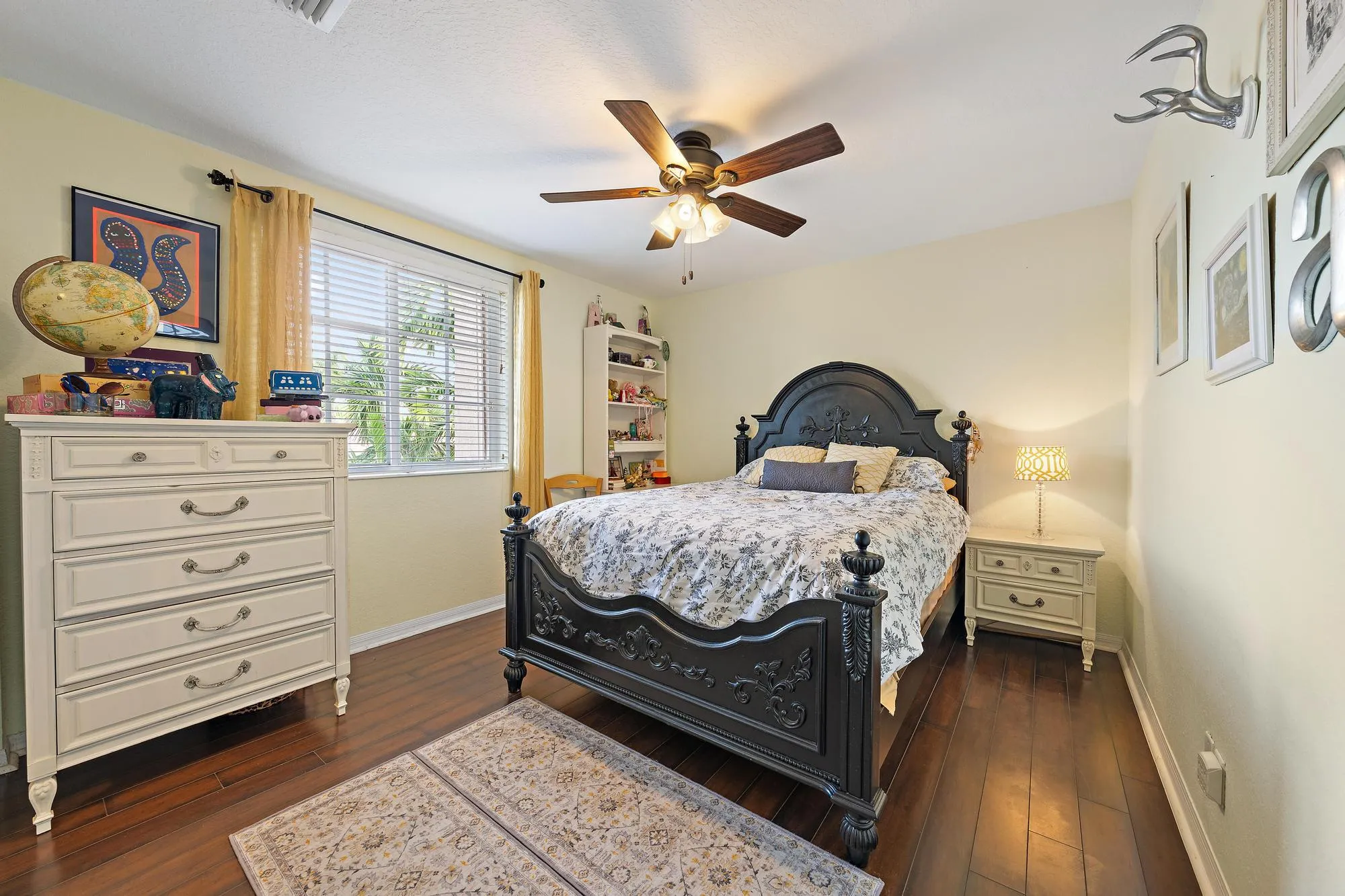 4636 Windward Cove Ln-16