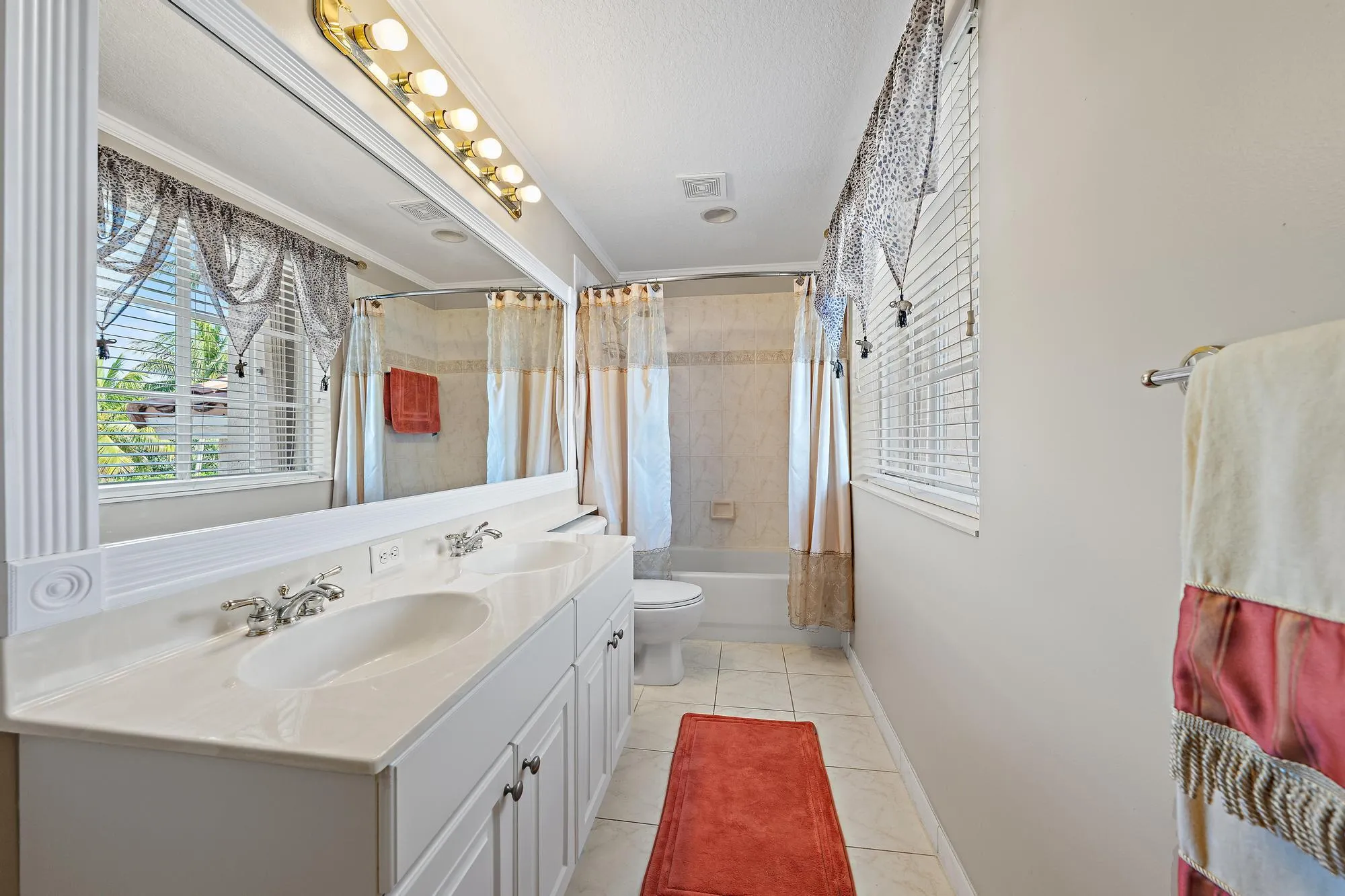 4636 Windward Cove Ln-15