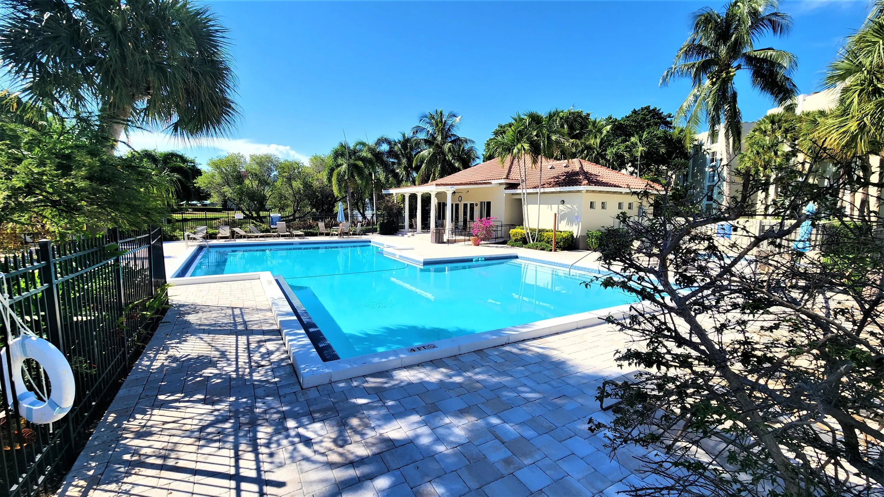 pool