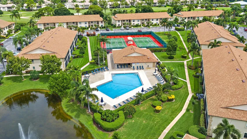 Community Pool, Club House and Tennis.Pickle Ball Courts
