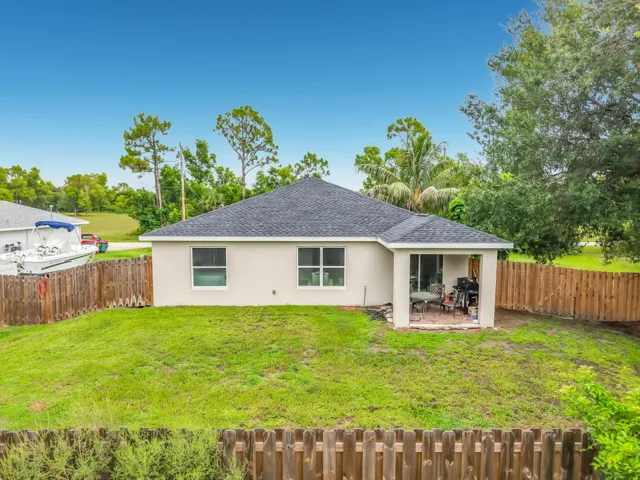4306 NE 24th Place-67