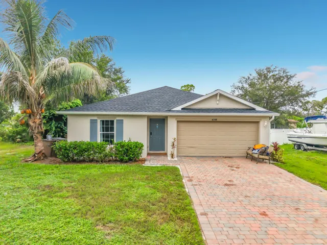 4306 NE 24th Place-17