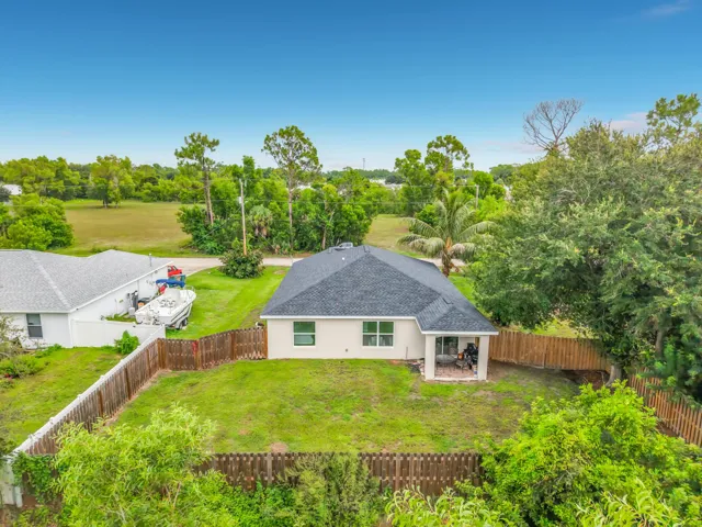 4306 NE 24th Place-68
