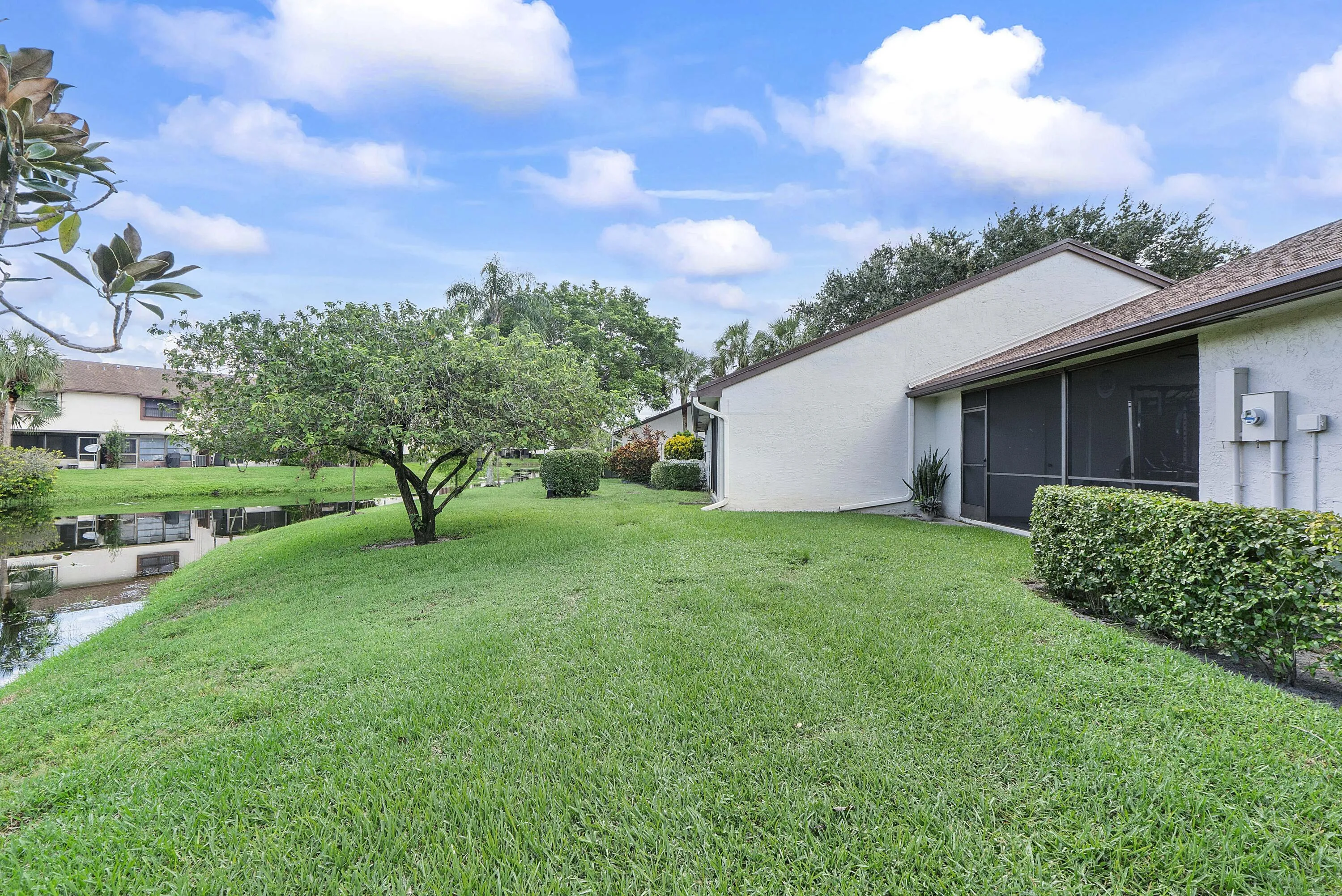 3356 Carambola Cir S_031