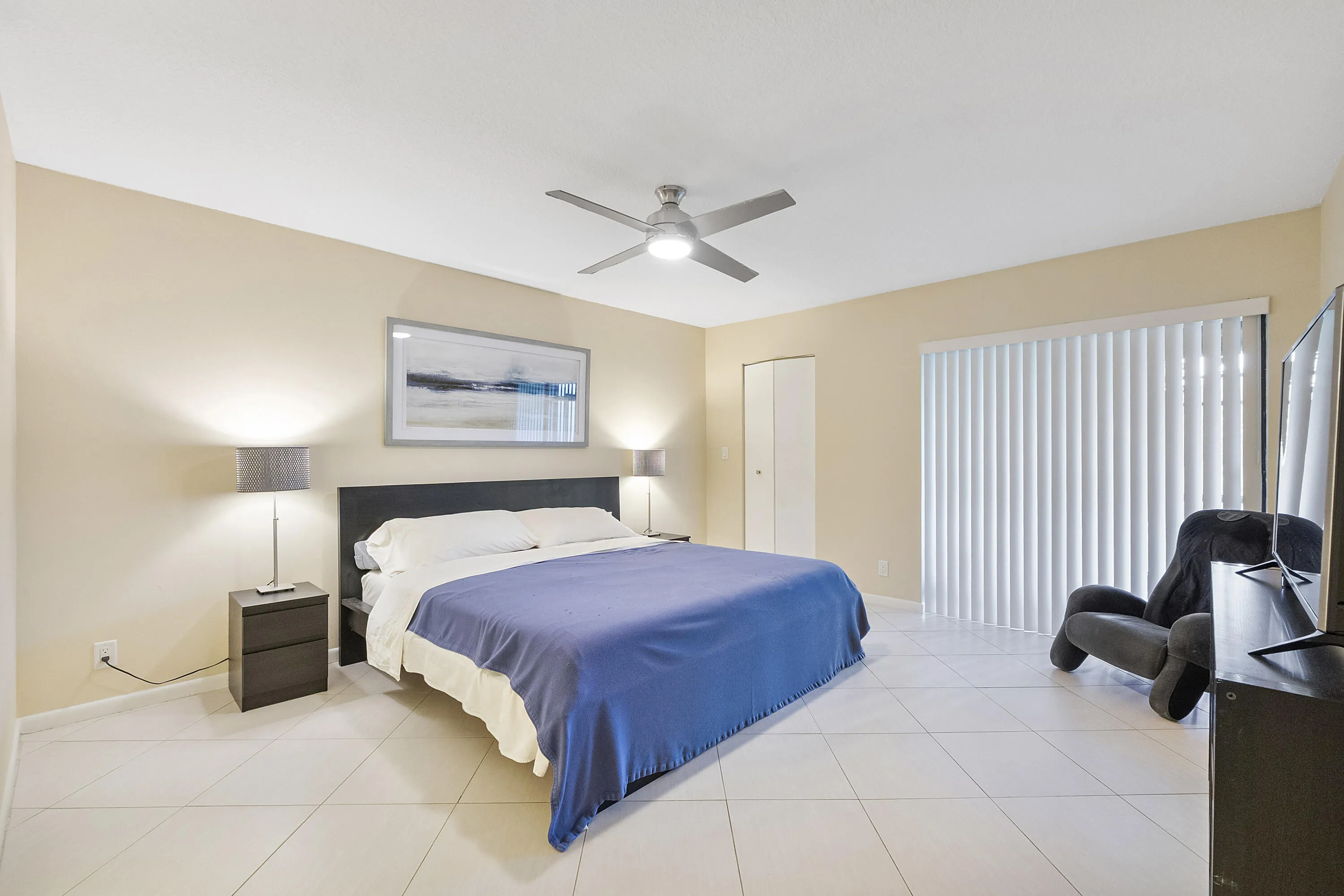 3356 Carambola Cir S_021
