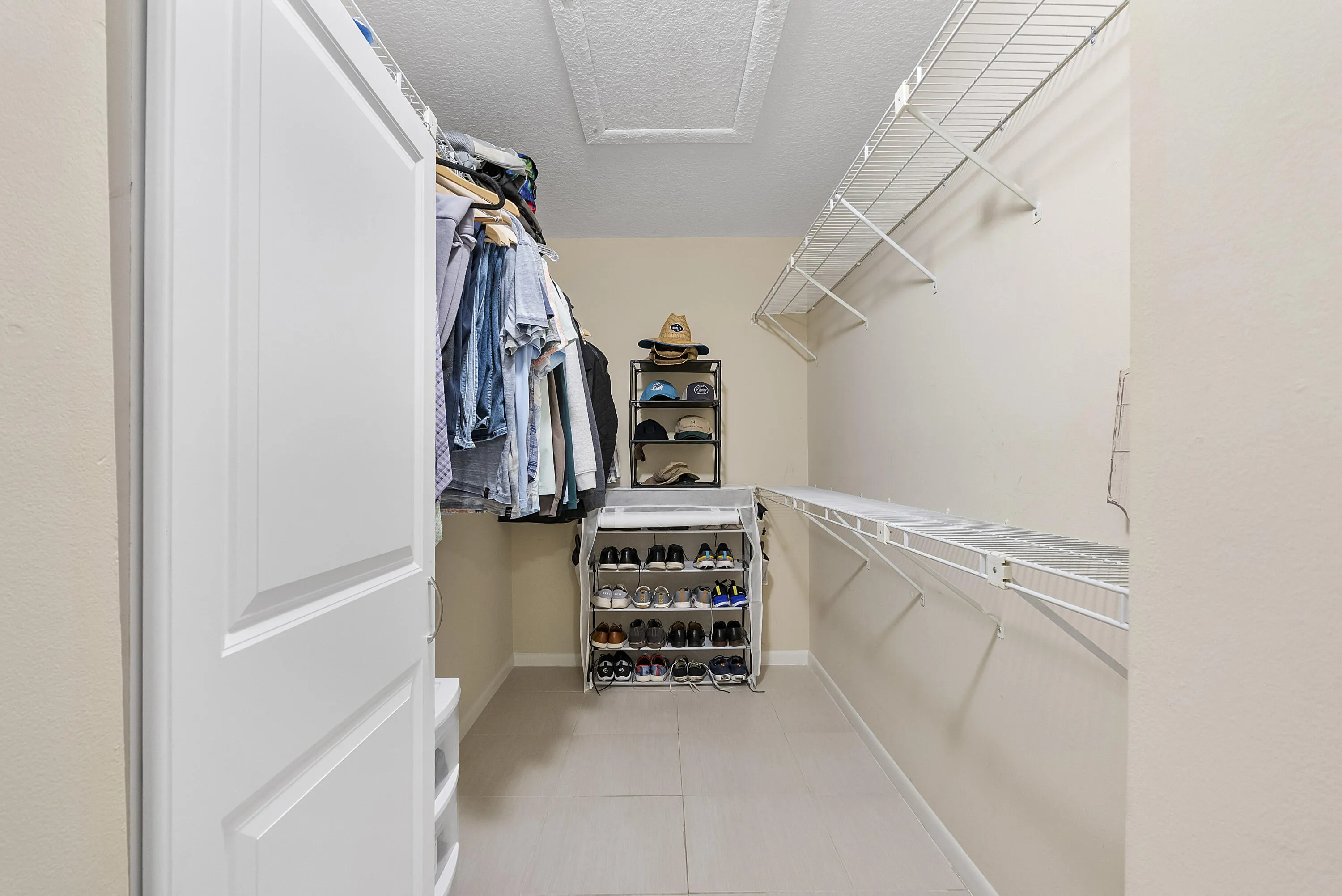 3356 Carambola Cir S_024