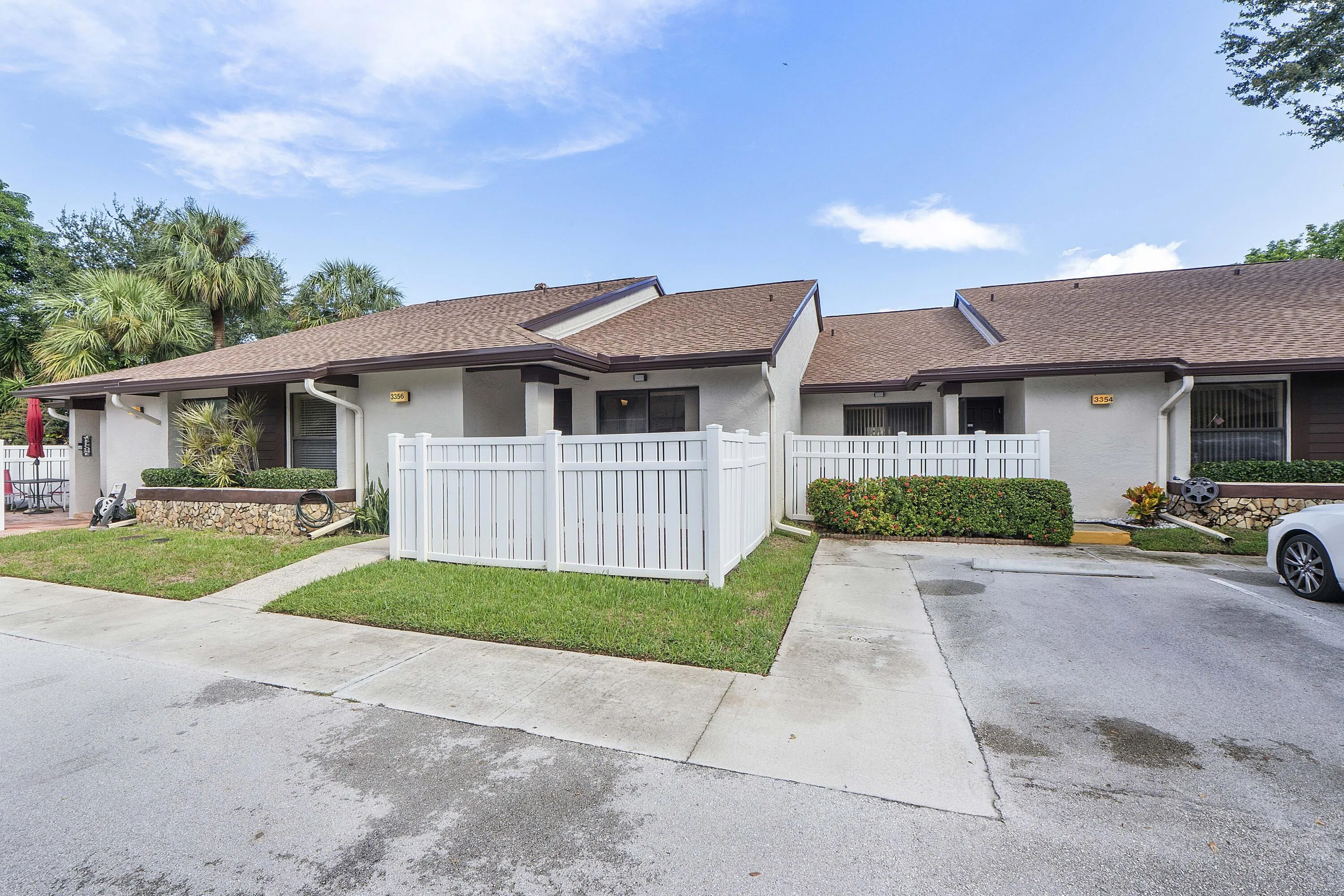 3356 Carambola Cir S_004