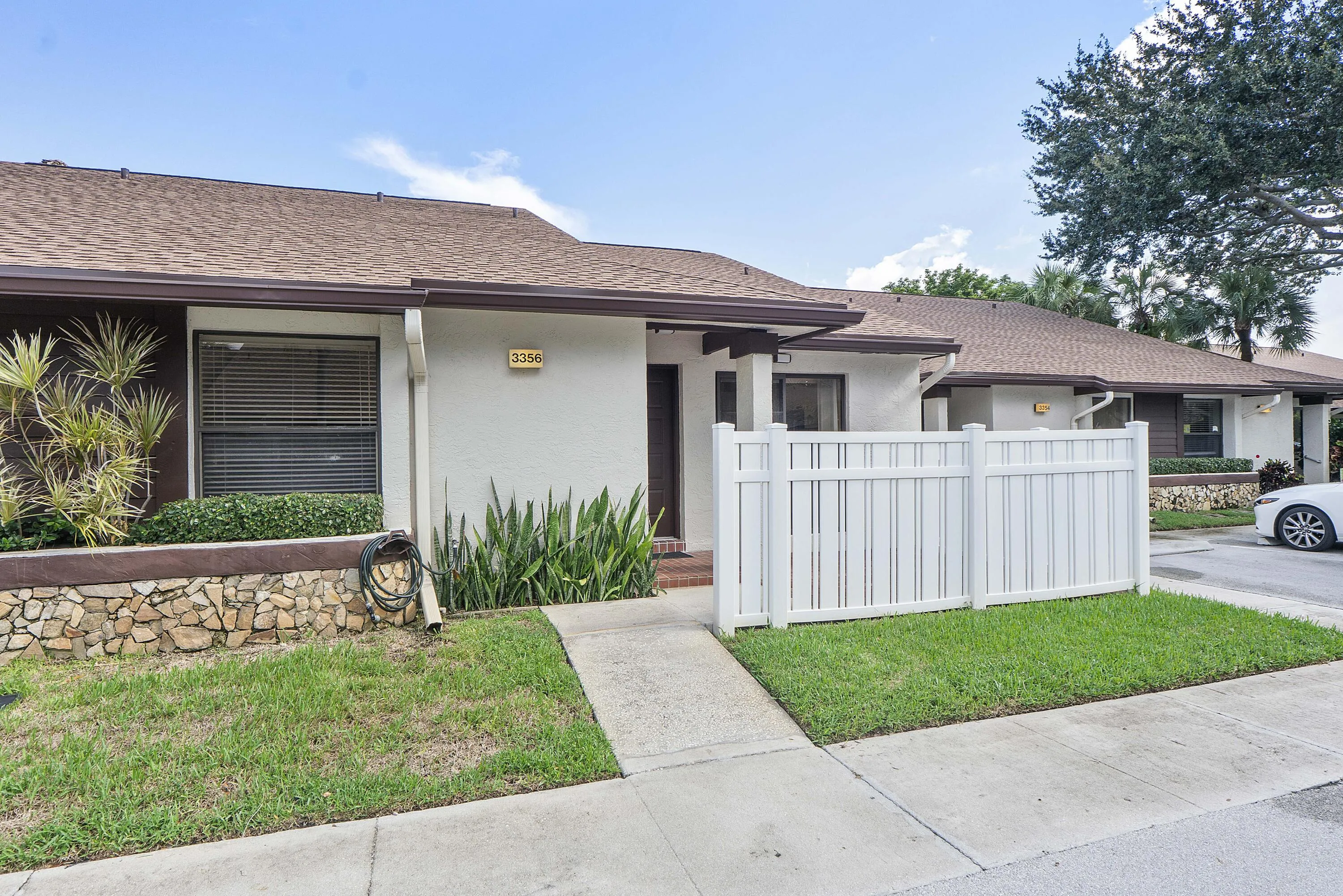 3356 Carambola Cir S_003