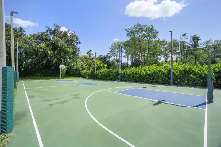 3565 Cocoplum Cir_35