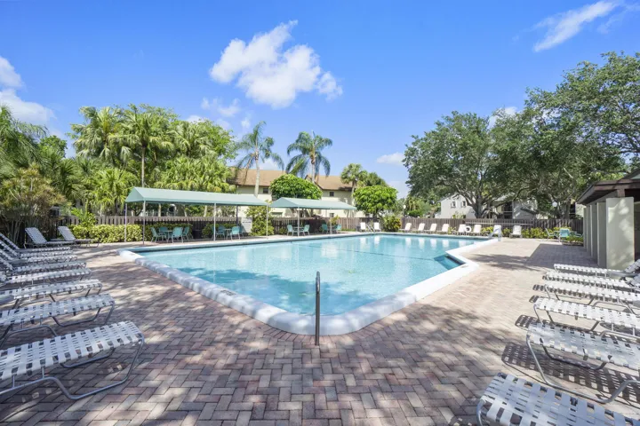 3565 Cocoplum Cir_19
